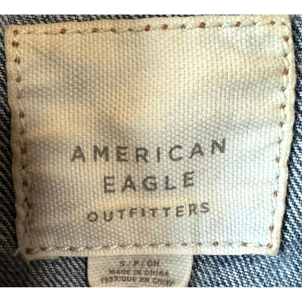 American Eagle Distressed Denim Trucker Jacket Light Wash S - Picture 3 of 6